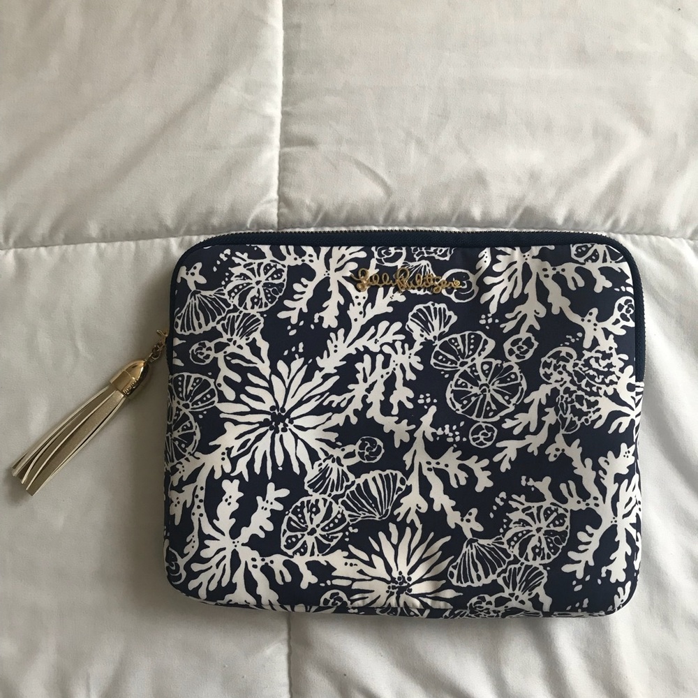 Lily Pulitzer clutch or iPad case